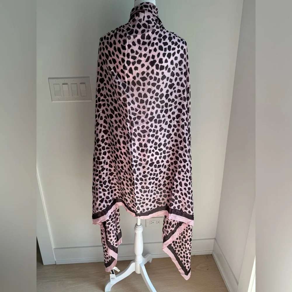 Ann Taylor Pink Giraffe Print Scarf Office Church Dinner Spring Fall NEW preppy